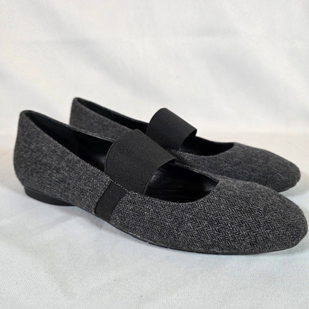 Donald Pliner Dennis Grey 8.5 Flats Herringbone Tweed Elastic Strap Shoes